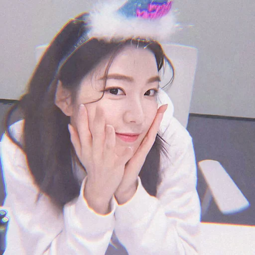 💃 Стикер «Red Velvet Irene Seulgi» для Telegram