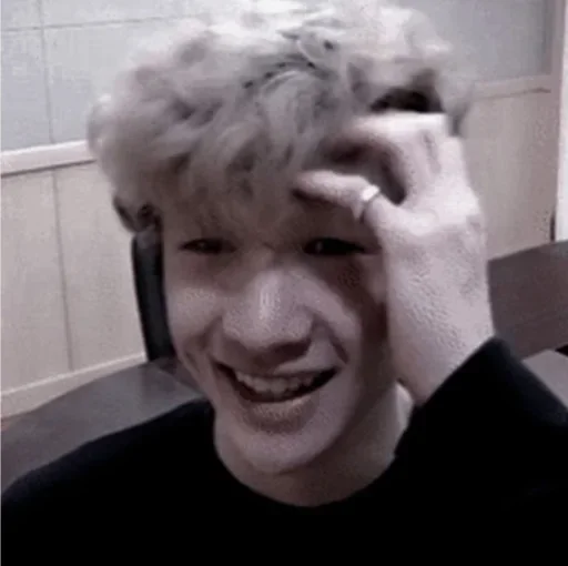 🪐 Стикер «channie» для Telegram