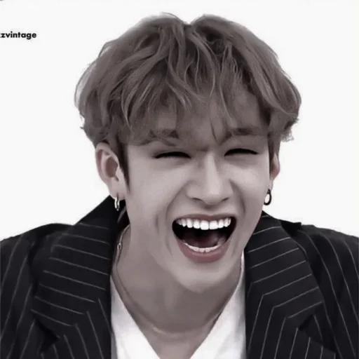 🪐 Стикер «channie» для Telegram