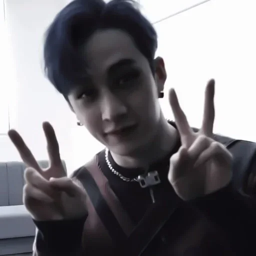 🥽 Стикер «channie» для Telegram