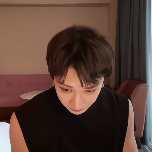 🐺 Стикер «bang chan» для Telegram