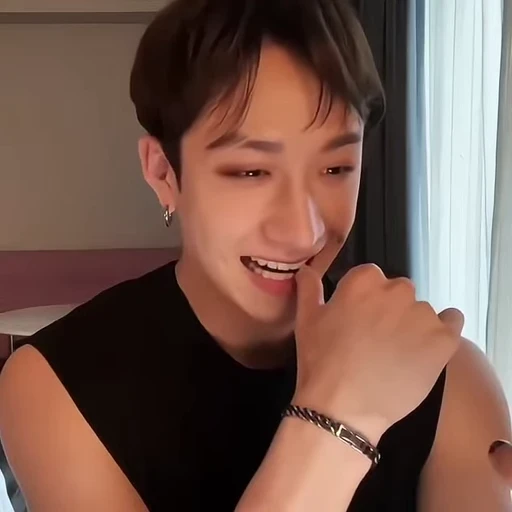 🐺 Стикер «bang chan» для Telegram