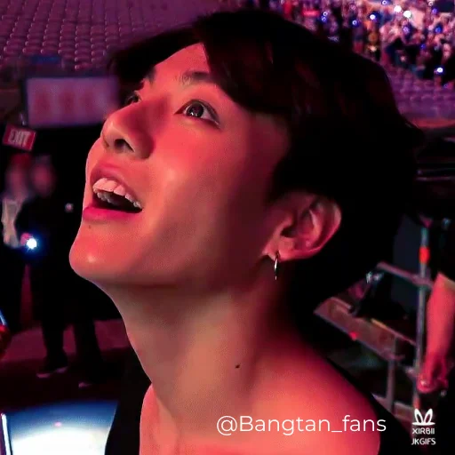 🥰 Стикер «Bangtan_fans» для Telegram