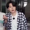 Стикер 10 🤩 bts