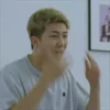 Стикер 6 🤩 bts