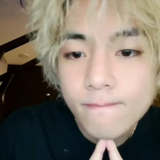 🐻 Стикер «kim taehyung bts» для Telegram
