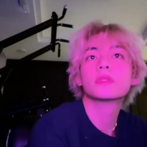 🐻 Стикер «kim taehyung bts» для Telegram
