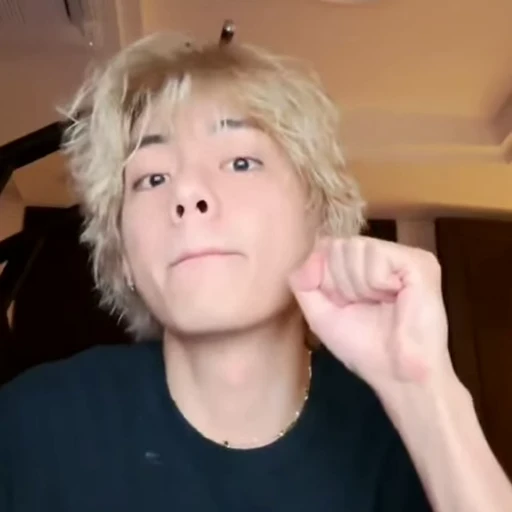 🐻 Стикер «kim taehyung bts» для Telegram