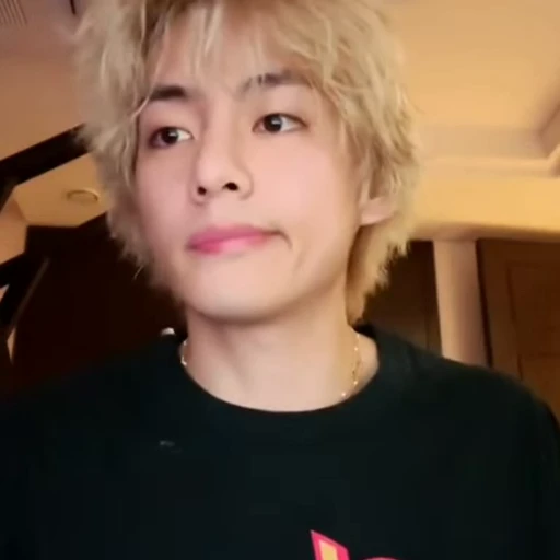 🐻 Стикер «kim taehyung bts» для Telegram