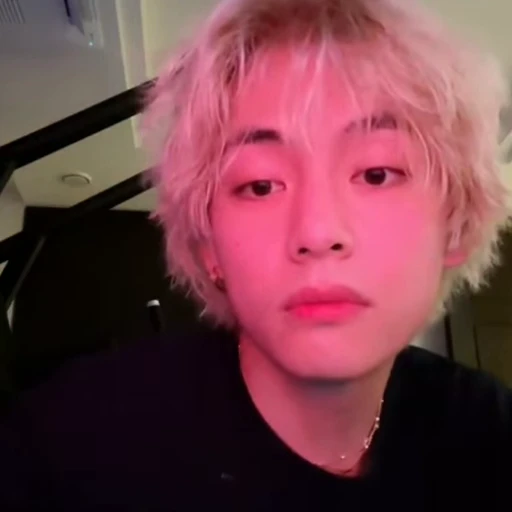 🐻 Стикер «kim taehyung bts» для Telegram