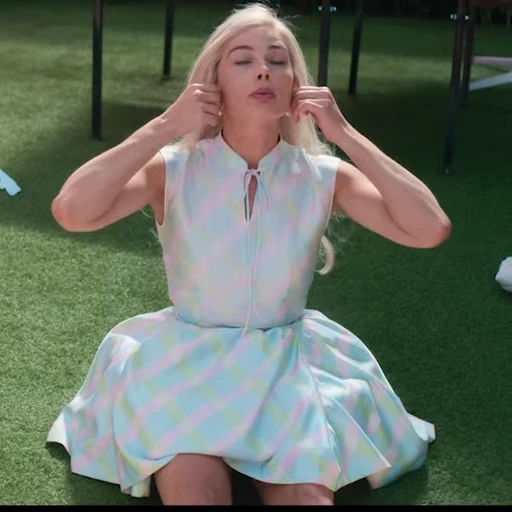 😠 Стикер «Barbie» для Telegram