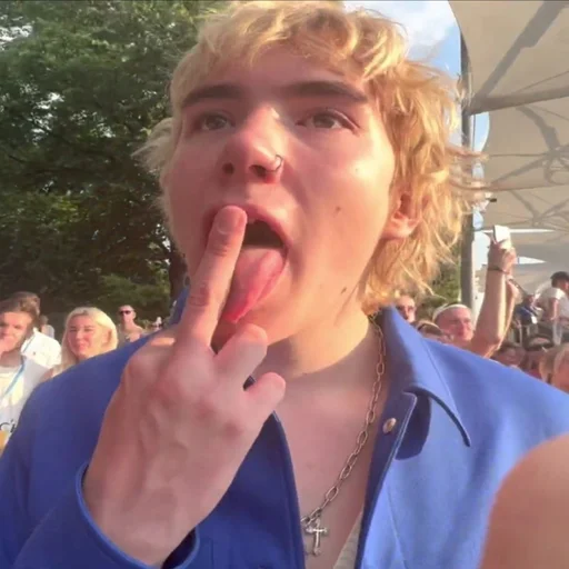 🖕 Стикер «я хотел - я сделял» для Telegram