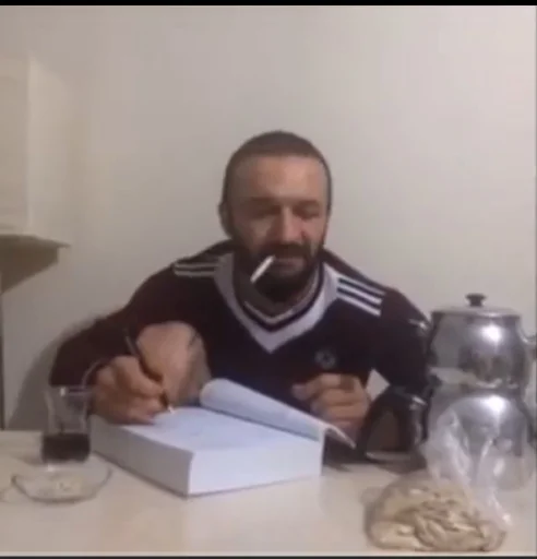 ☕️ Стикер «Aykut Elmas» для Telegram