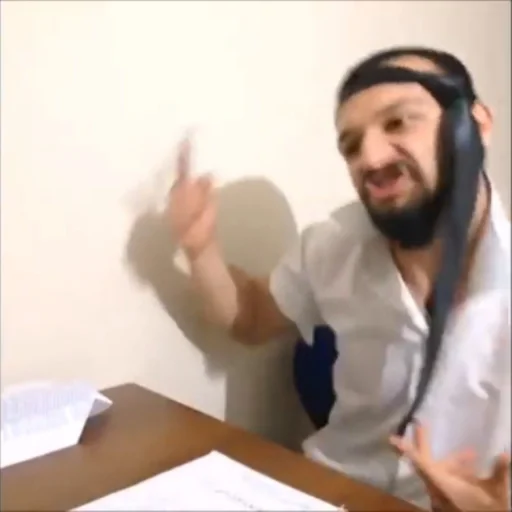 🤬 Стикер «Aykut Elmas» для Telegram