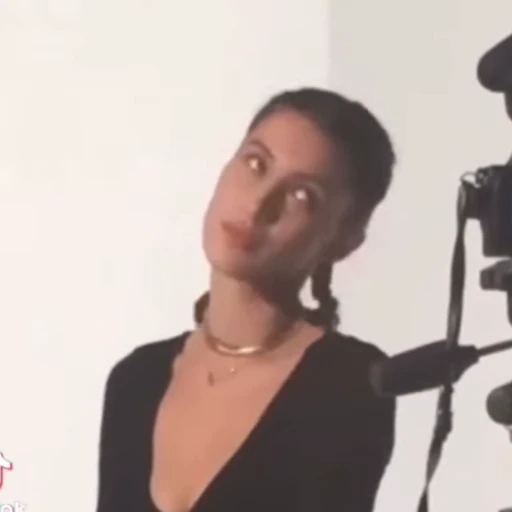 🩵 Стикер «Bella Hadid Белла Хадид» для Telegram