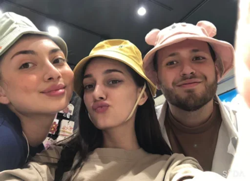 🤪 Стикер «Бесишь меня» для Telegram