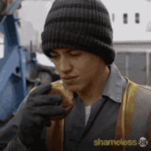 🥯 Стикер «Бесстыжие/Shameless» для Telegram