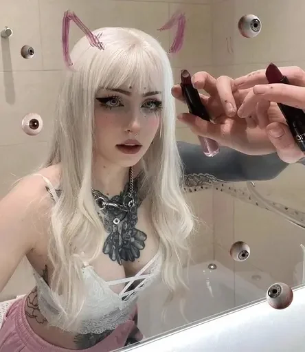 😈 Стикер «°best girls ~» для Telegram