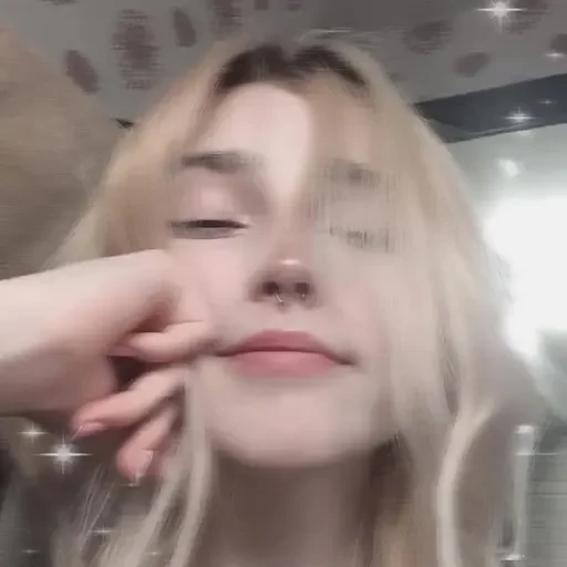 😌 Стикер «°best girls ~» для Telegram