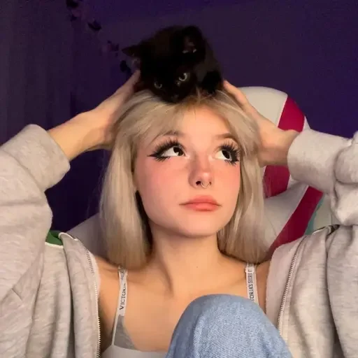 🐈 Стикер «°best girls ~» для Telegram