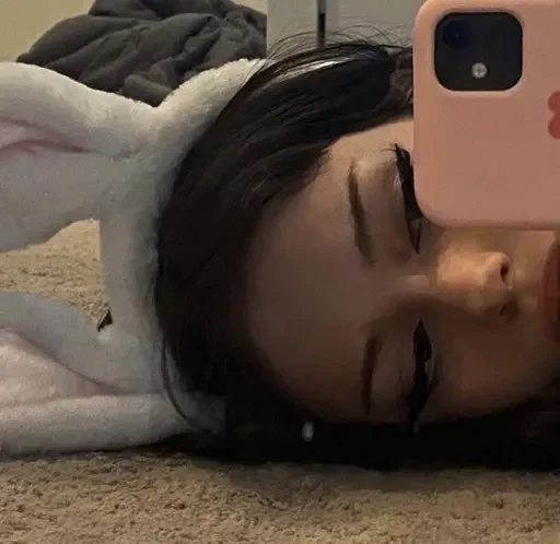 🐇 Стикер «°best girls ~» для Telegram