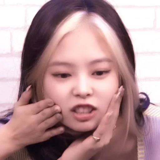 ☁️ Стикер «BEXPAY JENNIE KIM» для Telegram