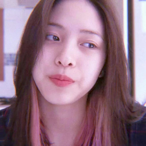 😞 Стикер «itzy ryujin» для Telegram