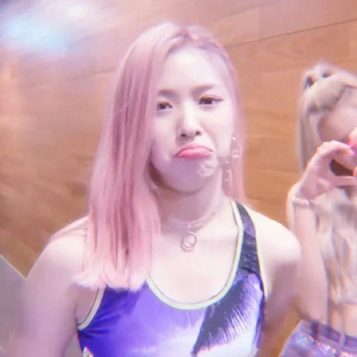 😫 Стикер «itzy ryujin» для Telegram