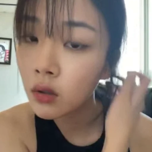 🎀 Стикер «Bibi» для Telegram