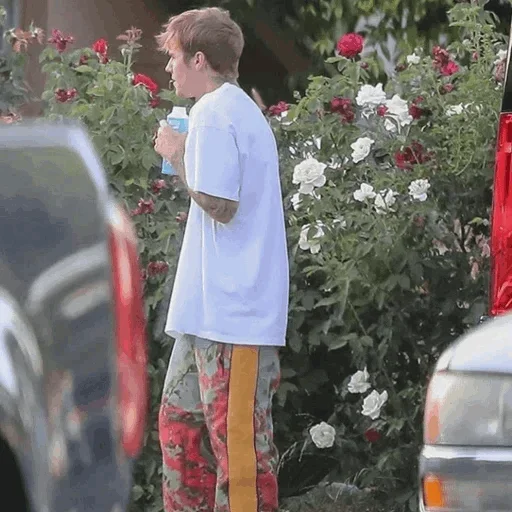 🤗 Стикер «Bieber mood» для Telegram