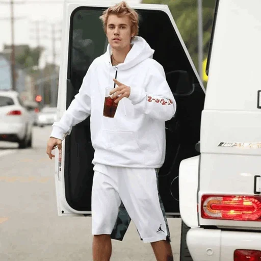 🤗 Стикер «Bieber mood» для Telegram