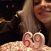 🤭 Эмодзи «billie eilish» для Telegram