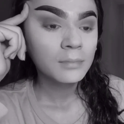 🤨 Стикер «binch» для Telegram