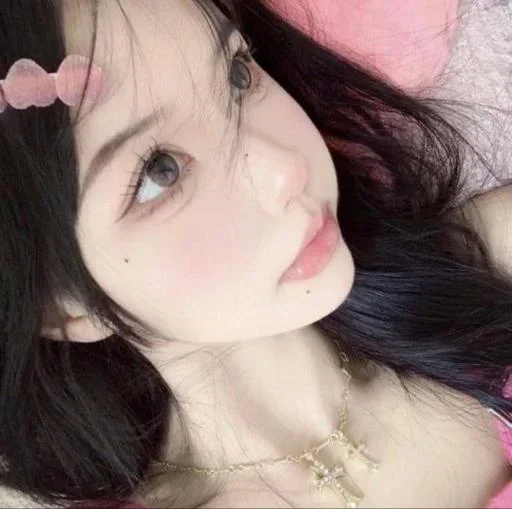 🍓 Стикер «Nn» для Telegram
