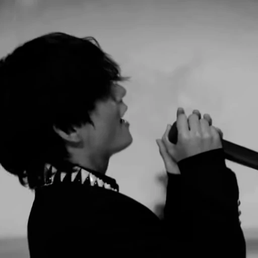 🖤 Стикер «black taehyung» для Telegram