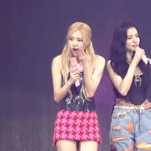 👩‍❤️‍💋‍👩 Стикер «BLACKPINK» для Telegram