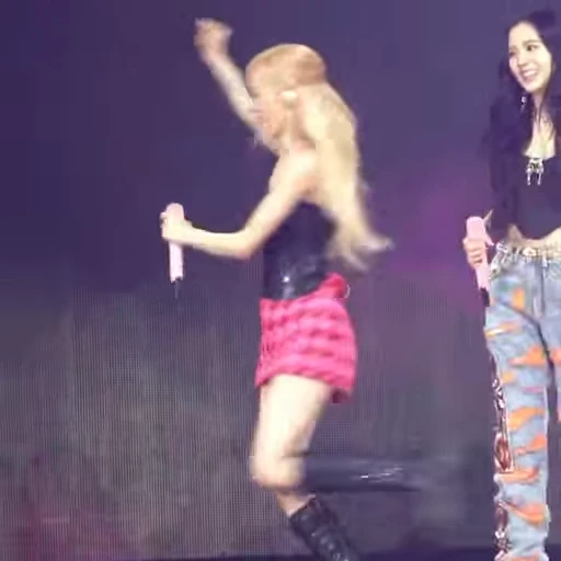 👩‍❤️‍💋‍👩 Стикер «BLACKPINK» для Telegram