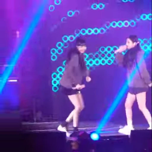 👩‍❤️‍💋‍👩 Стикер «BLACKPINK» для Telegram