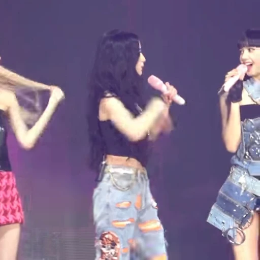 👩‍❤️‍💋‍👩 Стикер «BLACKPINK» для Telegram