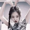 Стикер 19 ❤️ Black pink - кпоп смайлики с блэк пинк
