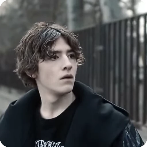 😨 Стикер «black spring» для Telegram