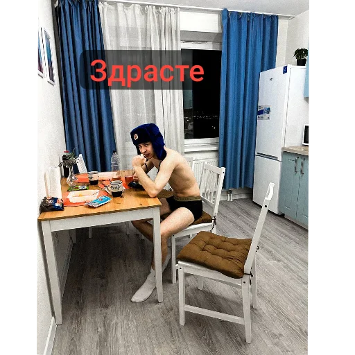 👏 Стикер «Петрашка и его друзья 3» для Telegram