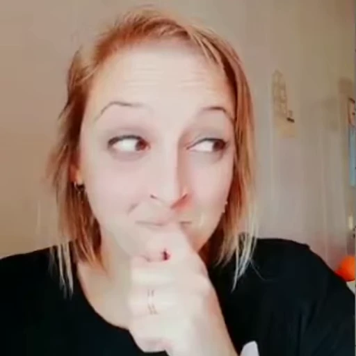 😏 Стикер «богиня» для Telegram