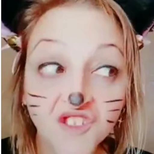 😜 Стикер «богиня» для Telegram