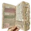 📖 Эмодзи «book girl» для Telegram
