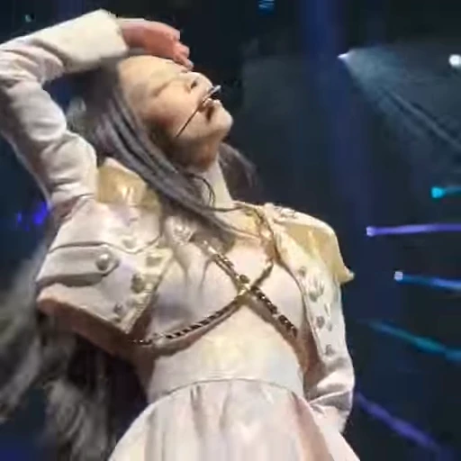 💘 Стикер «Born Pink Tour» для Telegram