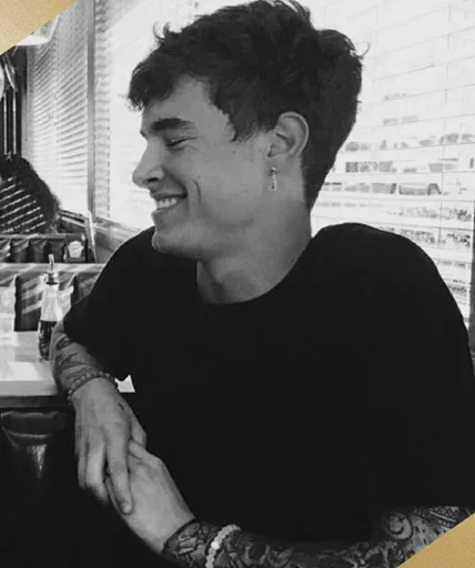 🖤 Стикер «Boys for girls» для Telegram