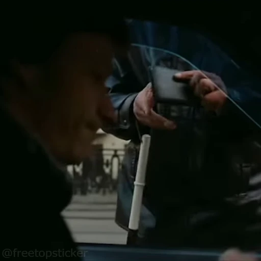 🚔 Стикер «Брат 2» для Telegram