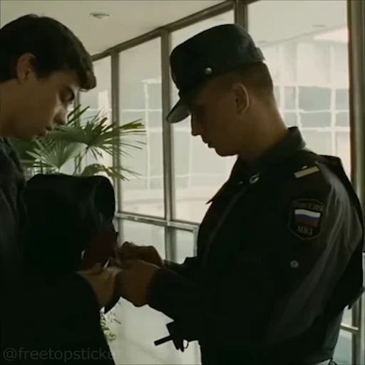 👮‍♂️ Стикер «Брат 2» для Telegram