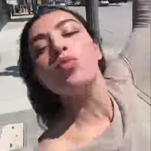 💋 Стикер «divas» для Telegram